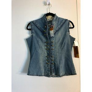 Wrangler women’s small adorned sleeveless denim shirt.